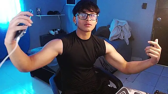 Mr_yisuzz Live XXX-chat