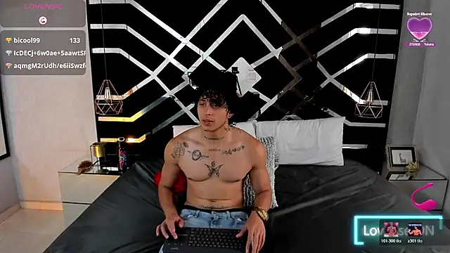 JayTaylorr Live XXX-Chat