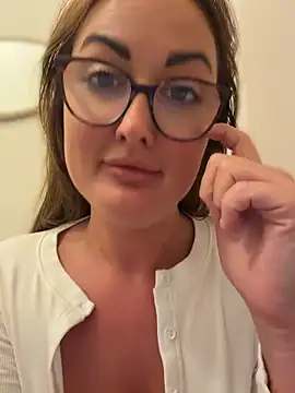 Czat XXX na żywo – Crystal_xox