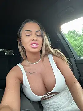 Онлайн чат XXX KirstieVegas