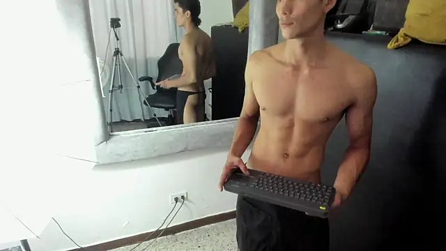 CaliBoyHeat – Naživo XXX chat
