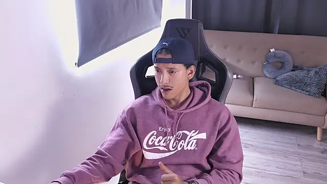 Liam_V élő XXX-chatje