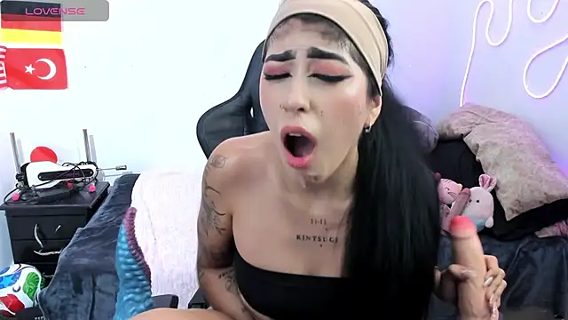 chaymae_nah_'s Live XXX Chat