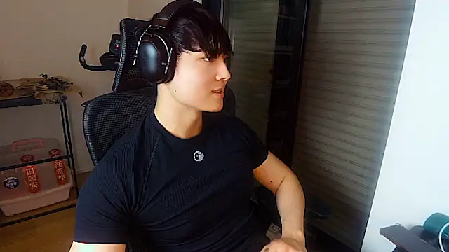 Tkcqcc Chat XXX live