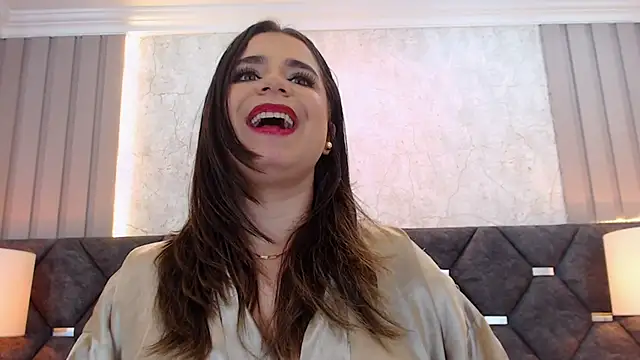 ThaniaJones' Live XXX Chat