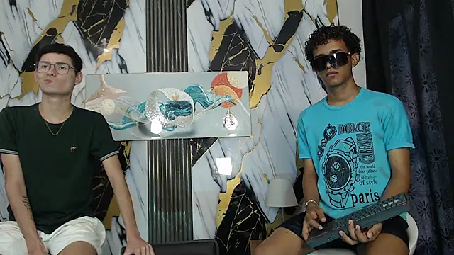 VERY_HOT_GUYS Live XXX-Chat