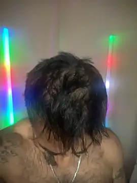 wolfbucker 现场XXX聊天