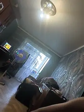 Sembang XXX Secara Langsung MadaamJizz_DickLewd