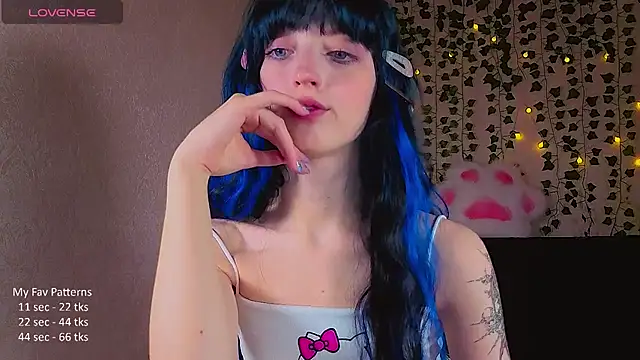 mistyverse's Live XXX Chat