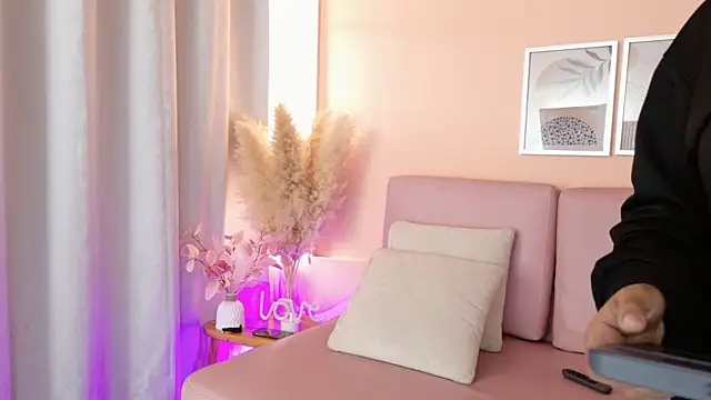 Emmy_And_Luna Live XXX-chat