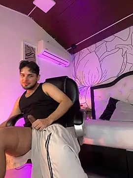 XXX chat uživo modela Samir_bear