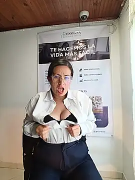XXX chat uživo modela Valentina--1