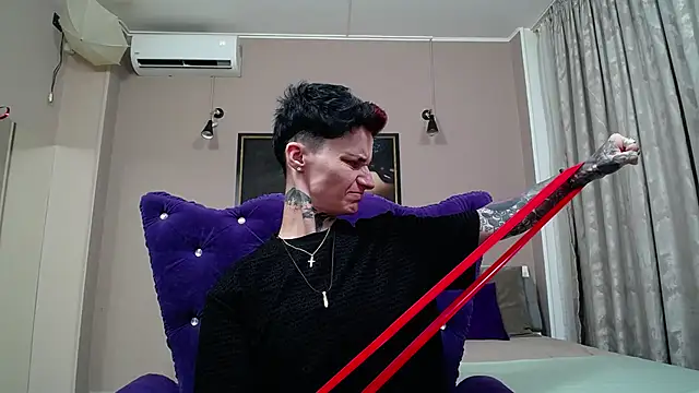KennyXSX Adlı Modelin Canlı XXX Sohbeti