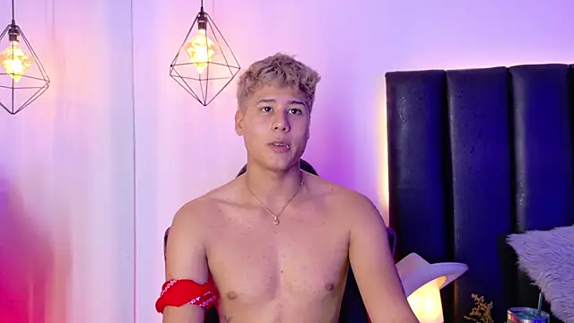 Rayden_BoyのライブXXXチャット