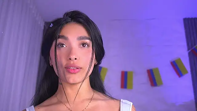 katy_rioss Adlı Modelin Canlı XXX Sohbeti