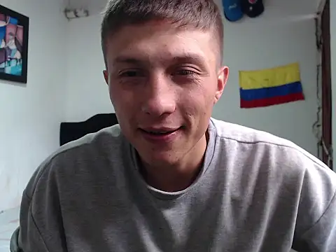 Stiiveen777 Live XXX-chat