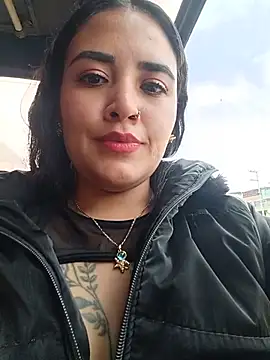 Chat +18 de MAYE__13 ao vivo