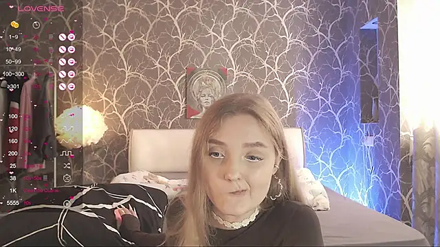 MiaMiaMeow Chat XXX in diretta