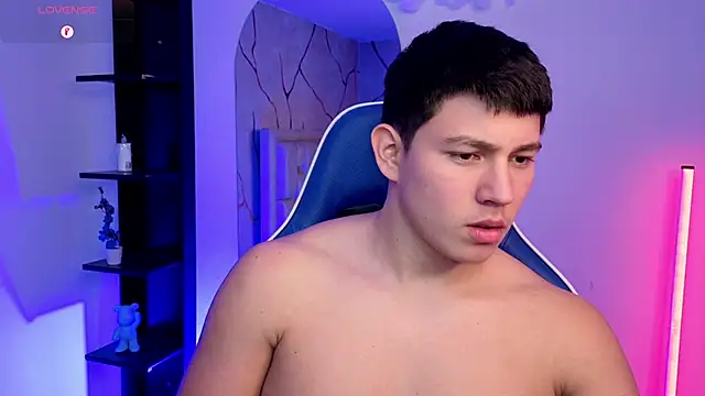 JamesCr_'s Live XXX Chat