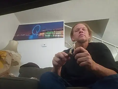 yourMasterisBored Live XXX Chat