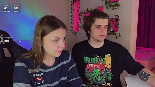 RobertAndLinela live XXX chat