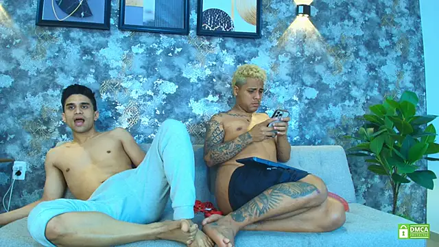 Alejandro_and_Deiby Live XXX-chat