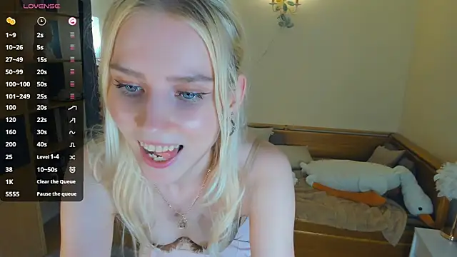 Chat +18 de LaynePingitore ao vivo