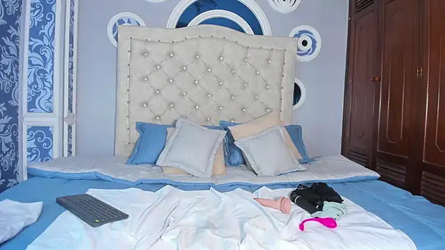 emma_kleinton Adlı Modelin Canlı XXX Sohbeti