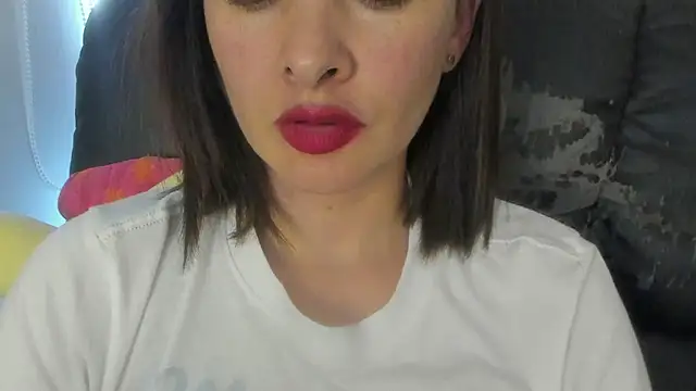 Chat +18 de queen_fetish ao vivo