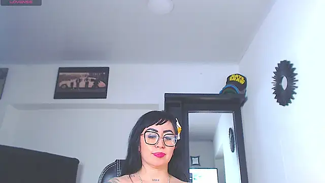 Vicky_hotmilf Live XXX-Chat
