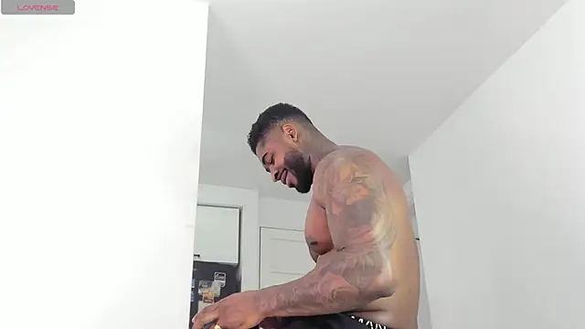 Chat +18 de Makonneen ao vivo