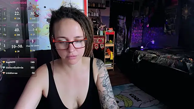 Czat XXX na żywo – LisaFoxy_y
