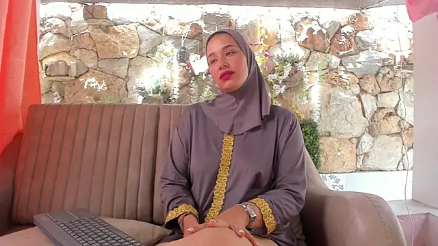 ShanaJamil Chat XXX live