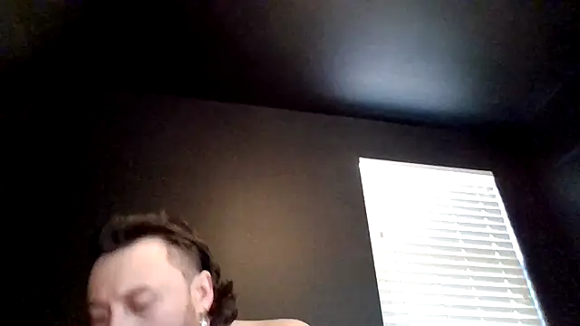 Mikecloudyhawk's Live XXX Chat