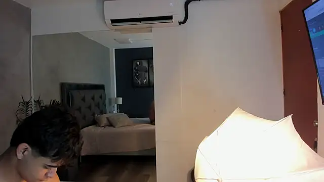 Charlie___Musk 라이브 XXX 채팅