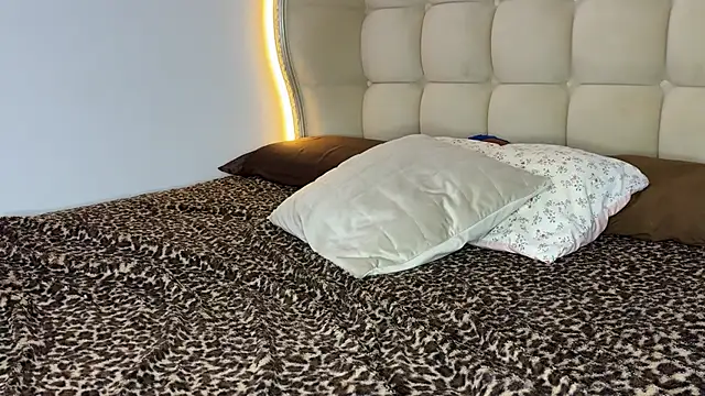 Živý XXX chat MarlynRobertsen
