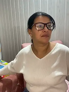 Chat +18 de Selin_Sweet9 ao vivo