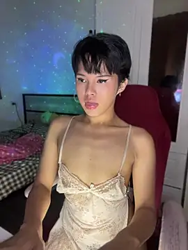 Plaxxxtique XXX чат на живо
