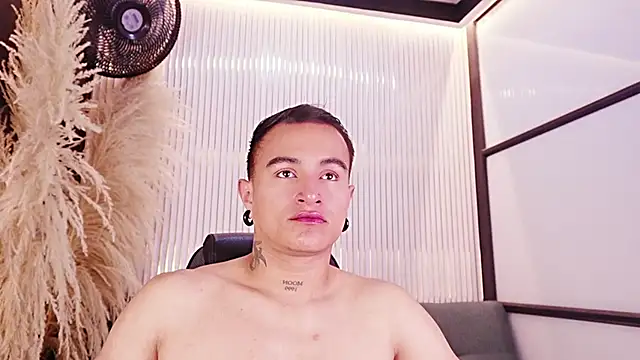 Chat +18 de LiamDeep ao vivo