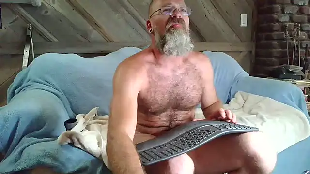 Clamsplitter420 Adlı Modelin Web Kamerası Şovu