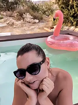 Samira-Summer Live XXX Chat