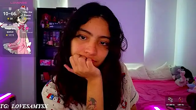 Lovelyamyy Chat XXX in diretta