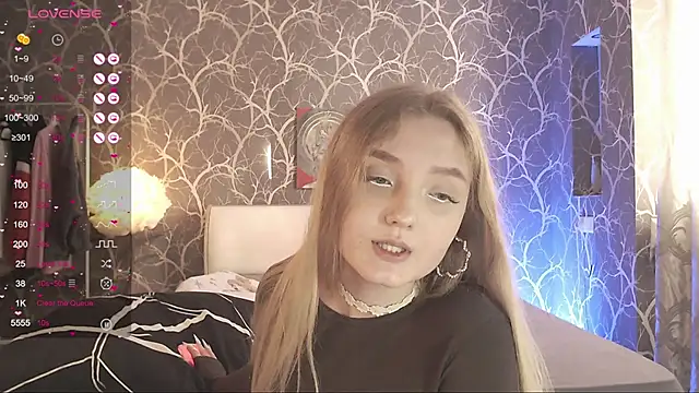 MiaMiaMeow Chat XXX in diretta