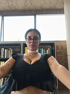 Annya-sweet Adlı Modelin Canlı XXX Sohbeti