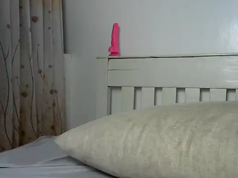 แชท XXX สดของ naughtykitty22