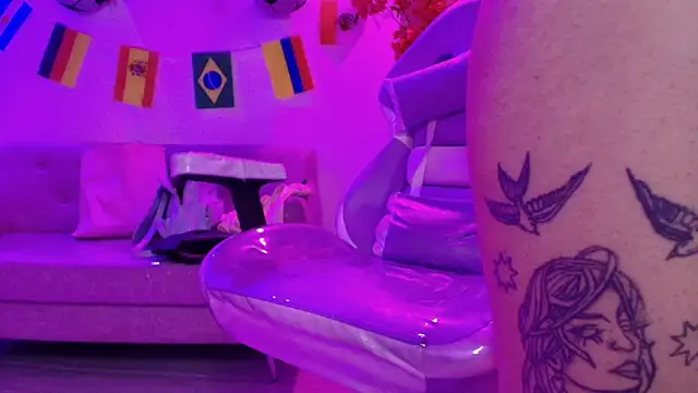 Czat XXX na żywo – Rainy_doll