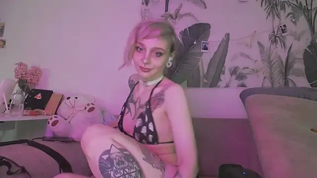 FreyaKatty's Live XXX Chat