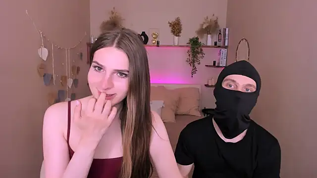 Chatroom XXX en direct de RoxyMorris