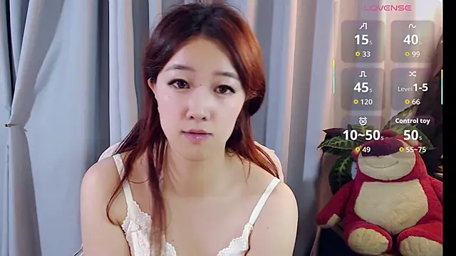 Chat +18 de XueLi1902 ao vivo