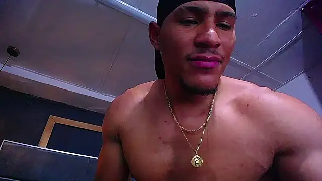 Chat XXX en directo de teddyfit19cm